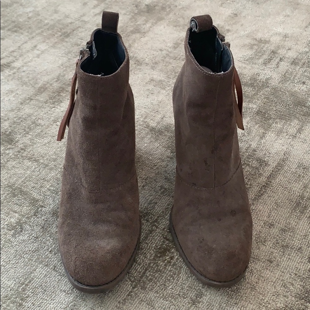 Dolce Vita Booties - Olive